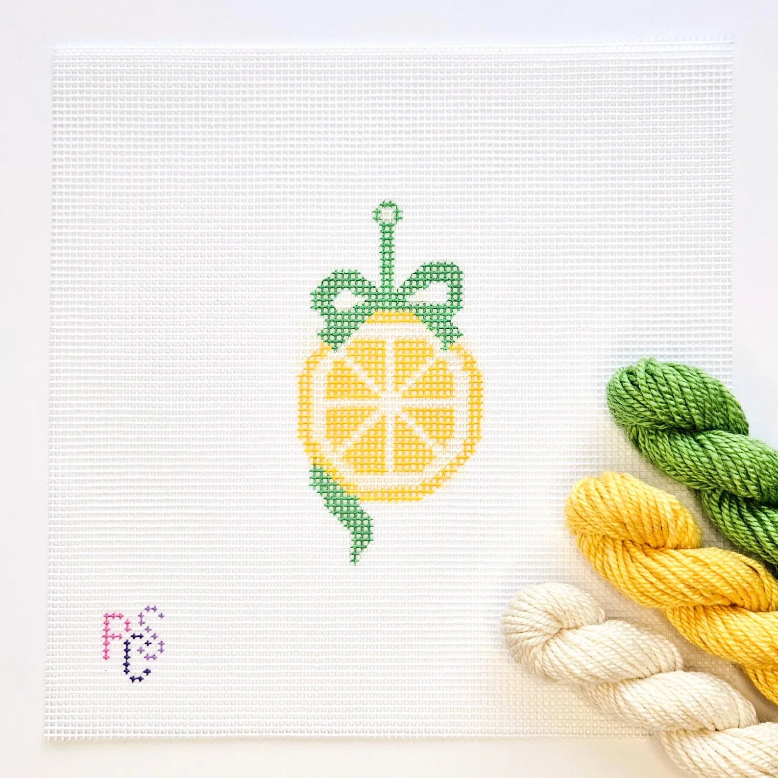 Lemon Hand Painted Needlepoint Kit 14 Mesh Canvas Dinky Dyes thread kitted