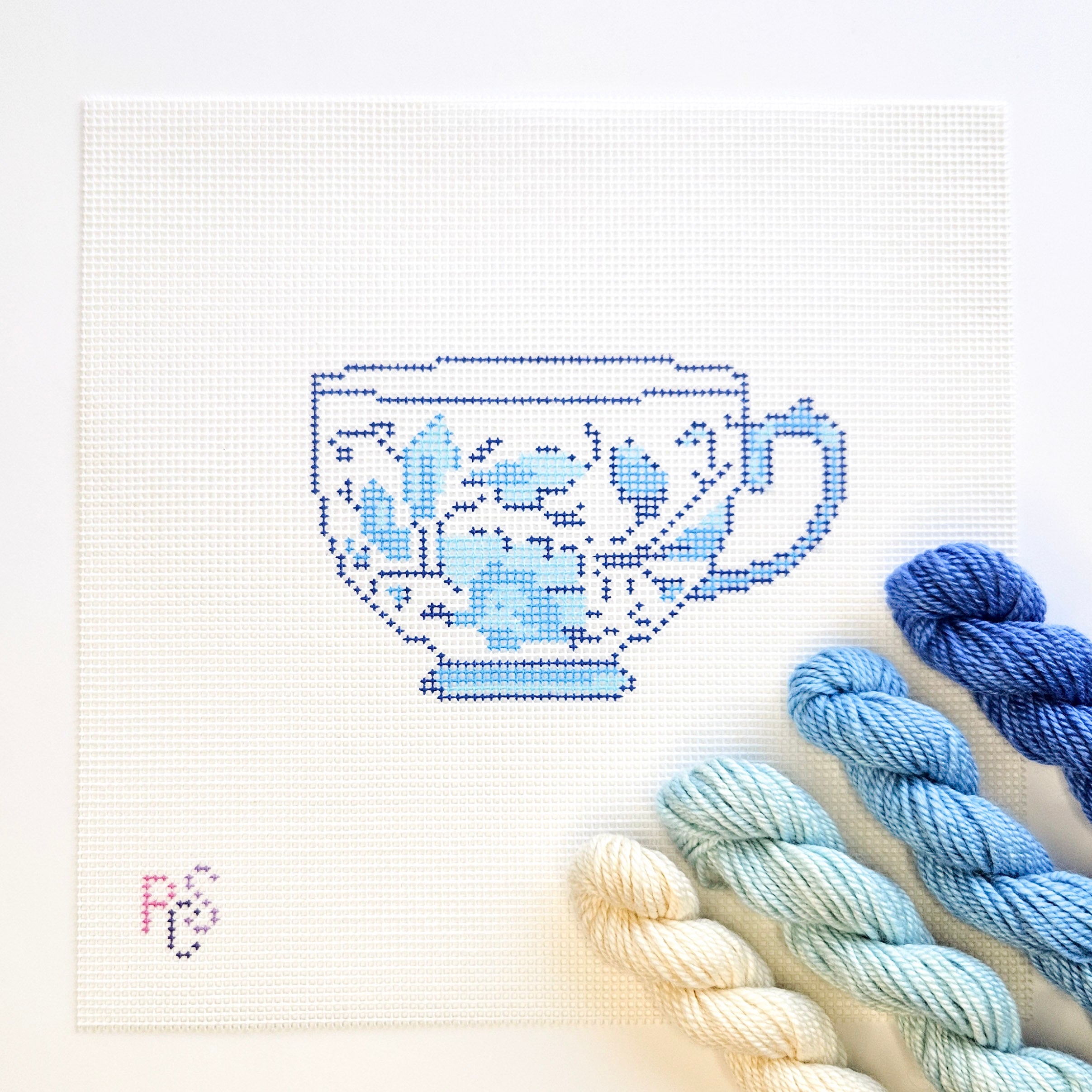 blue floral teacup needlepoint canvas 14 mesh dinky dyes